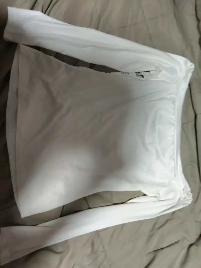 Polera blanca con notas musicales - 2