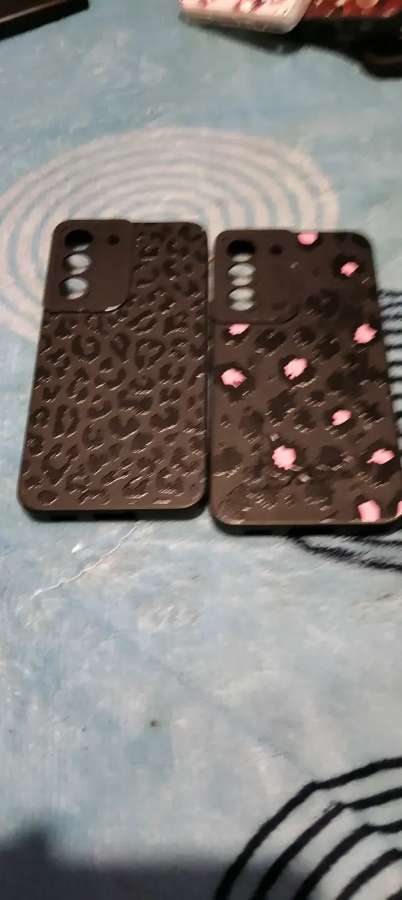 Funda para celular variada - 2