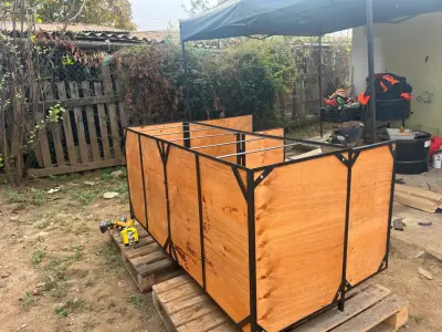 Estructura metálica de bar en construcción - miniatura 3