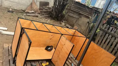 Estructura metálica de bar en construcción - miniatura 4