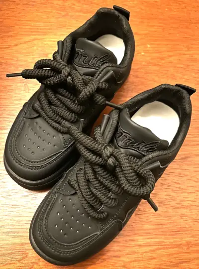 Zapatillas negras - miniatura 3
