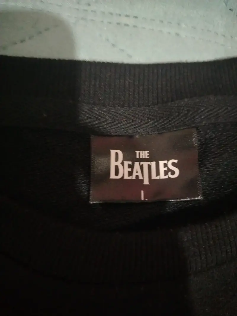 Polerón negro The Beatles - 2