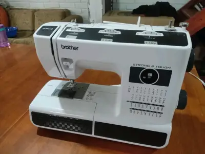 Máquina de coser Brother Strong & Tough - miniatura 1