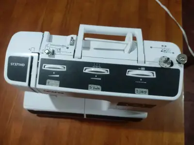 Máquina de coser Brother Strong & Tough - miniatura 3