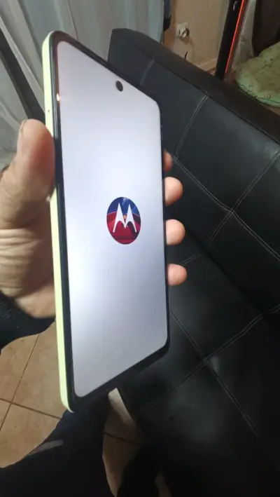 Smartphone Motorola en buen estado - miniatura 1