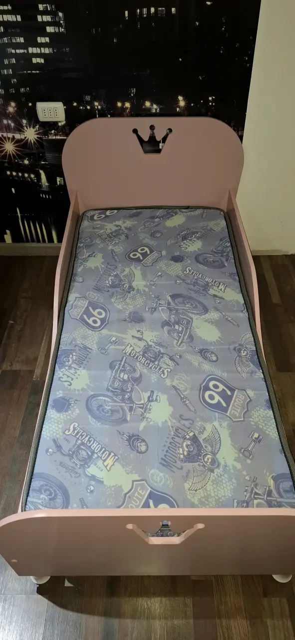 Cama infantil color rosa - 1