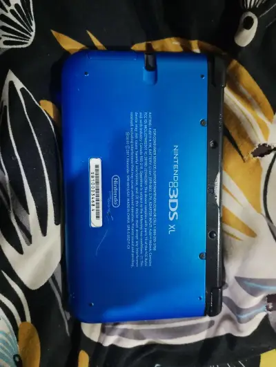Nintendo 3DS XL con juego LEGO - miniatura 4
