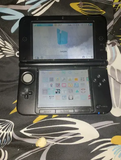 Nintendo 3DS XL con juego LEGO - miniatura 6