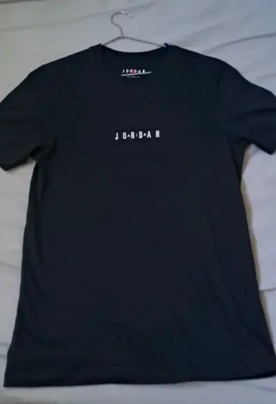 Polera negra Jordan original - miniatura 1