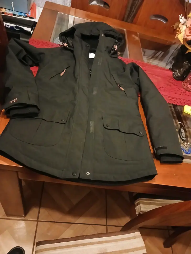 Parka negra para invierno - 2