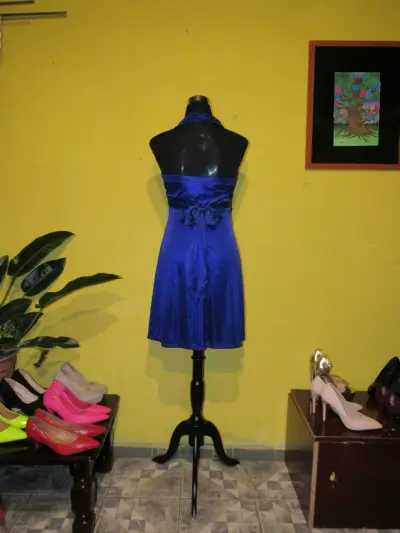 Vestido azul elegante - miniatura 2