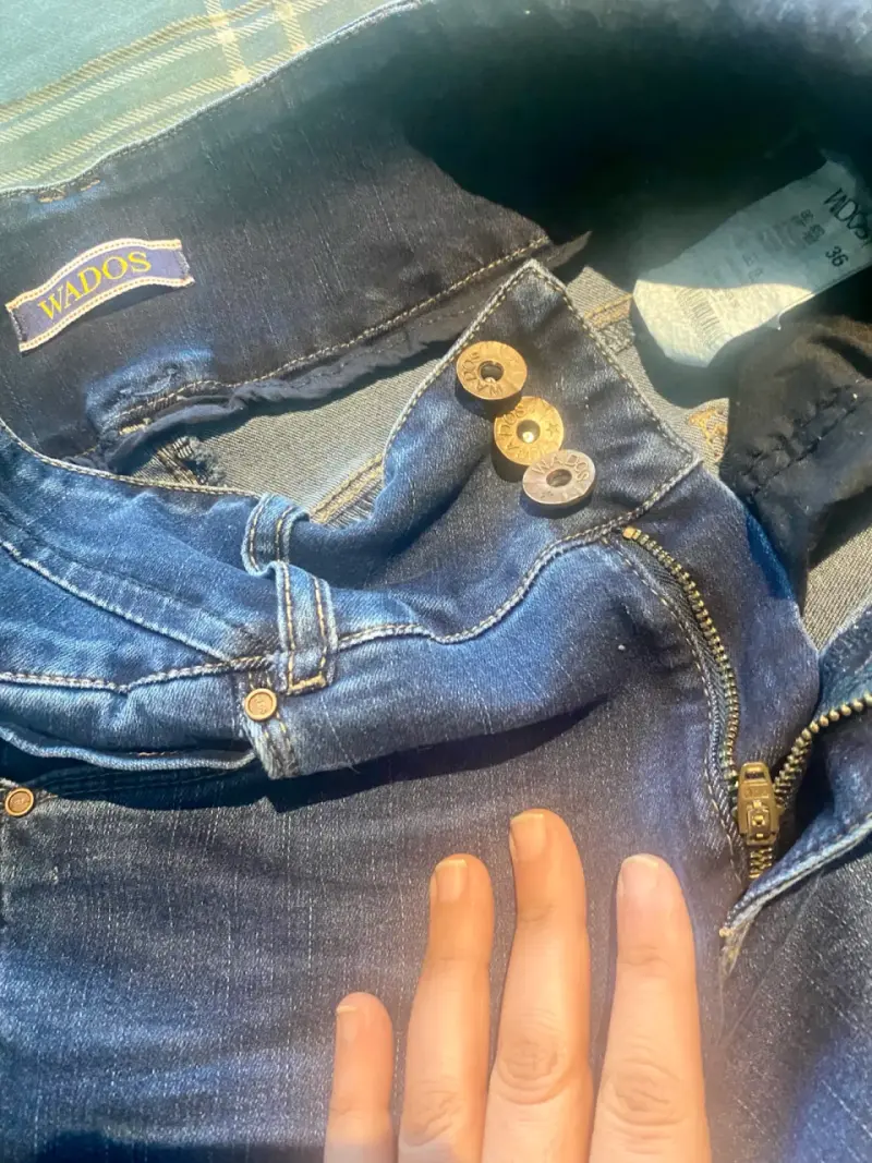 Jeans azul oscuro de mujer - 2