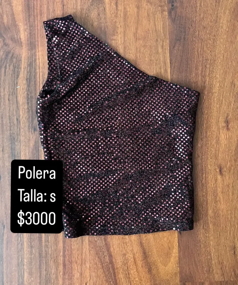 Polera de lentejuelas muy linda