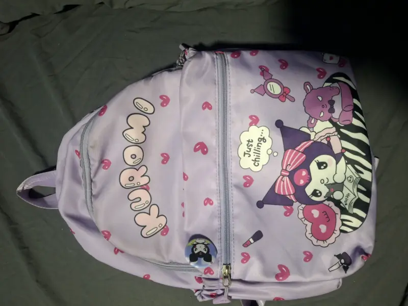 Mochila Kuromi morada