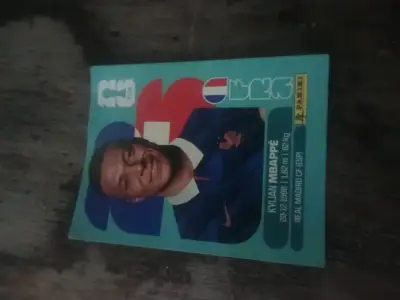Álbumes de figuritas de fútbol - miniatura 4