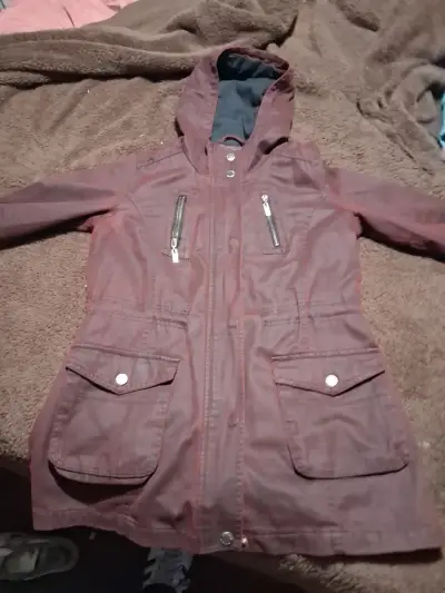 Parka marrón con capucha - miniatura 1