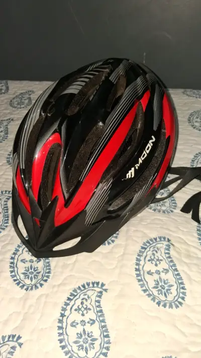 Casco de ciclismo con luz LED - miniatura 3