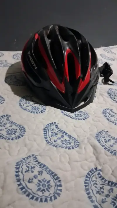 Casco de ciclismo con luz LED - miniatura 4
