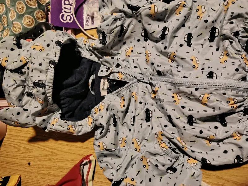 Chaqueta infantil con diseño de leones - 2