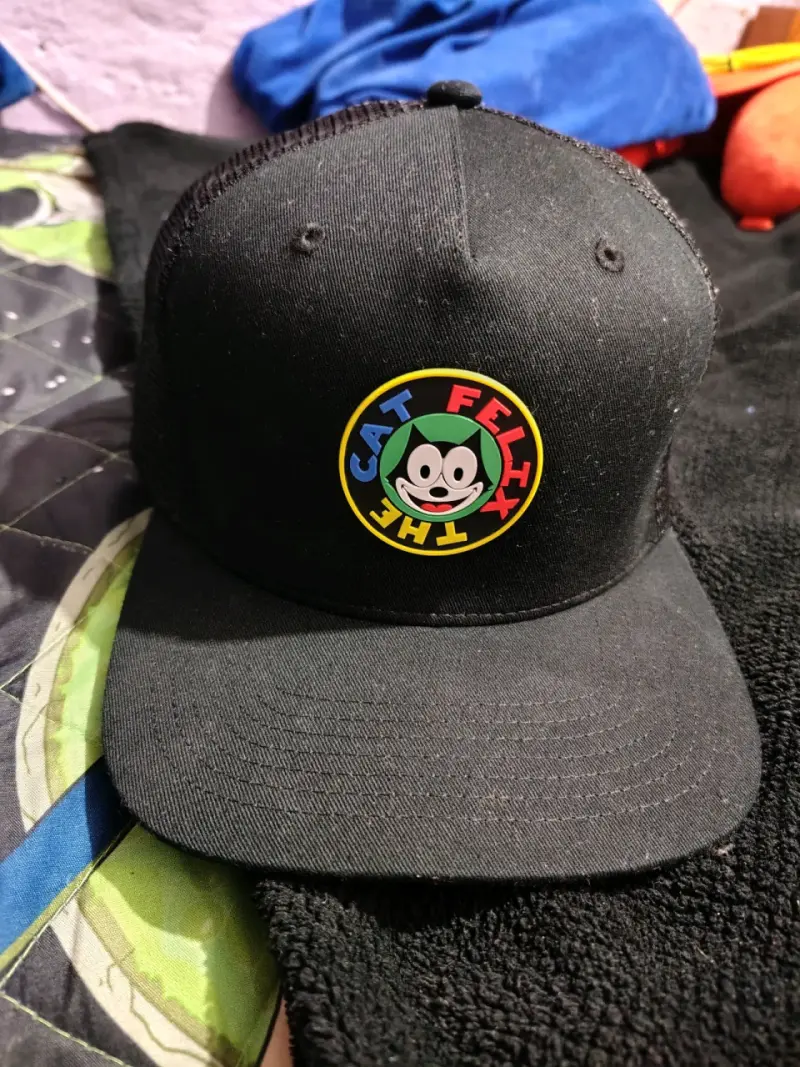 Gorra negra con logo Felix - 1