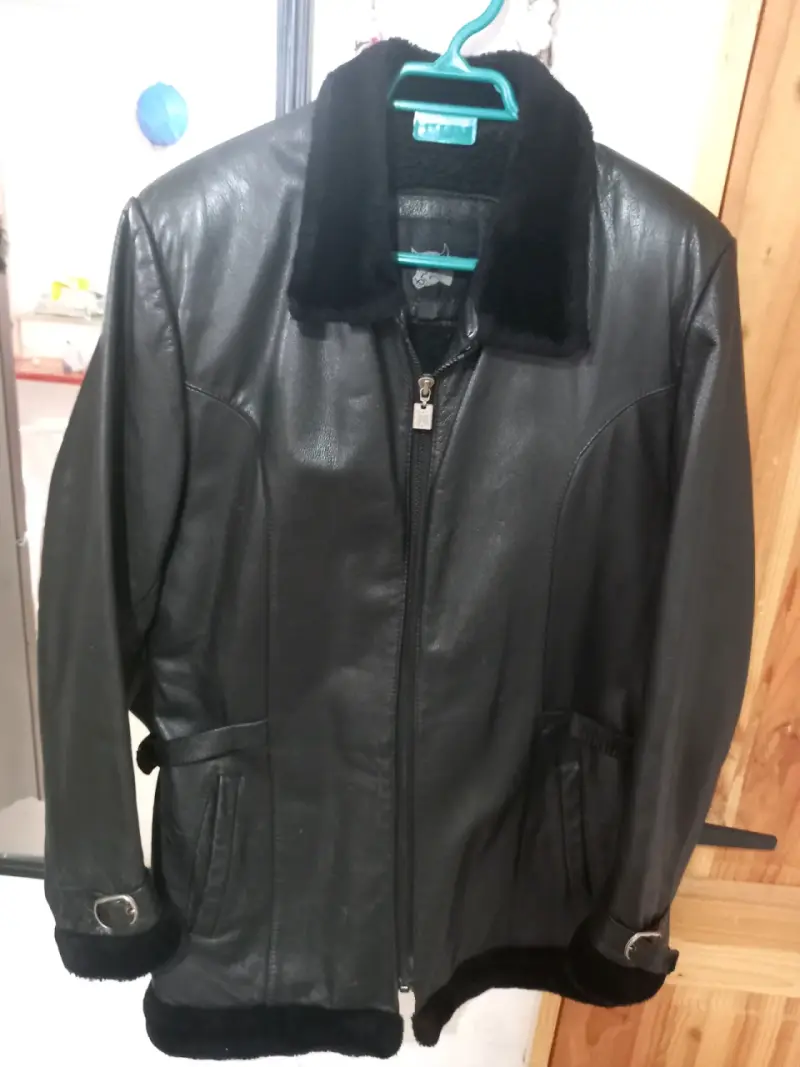 Chaqueta de cuero negra - 2