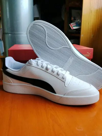Zapatillas blancas Puma nuevas talla 43 - miniatura 2