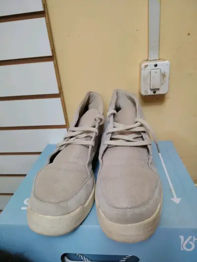Zapatillas Adidas beige casuales - miniatura 3