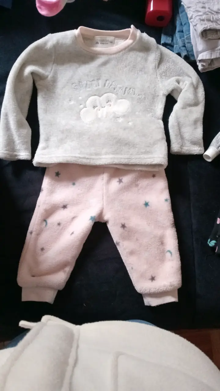 Pijama polar bebé gris y rosado