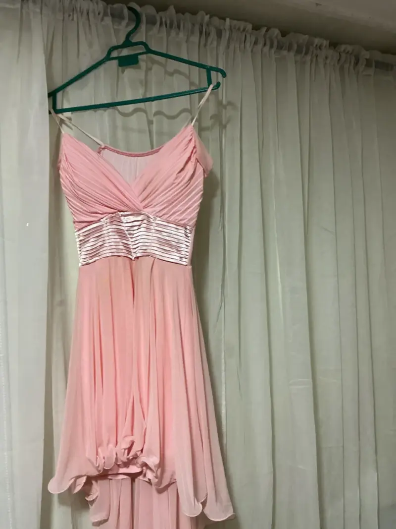 Vestido rosado de fiesta - 1