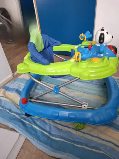 Andador de bebé con diseño de perro - miniatura 2