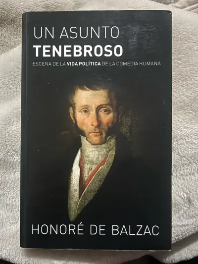 Libro Un Asunto Tenebroso - miniatura 1