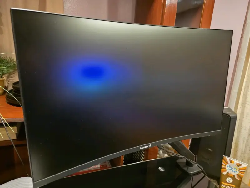 Monitor curvo Master-G 27" + soporte - 1