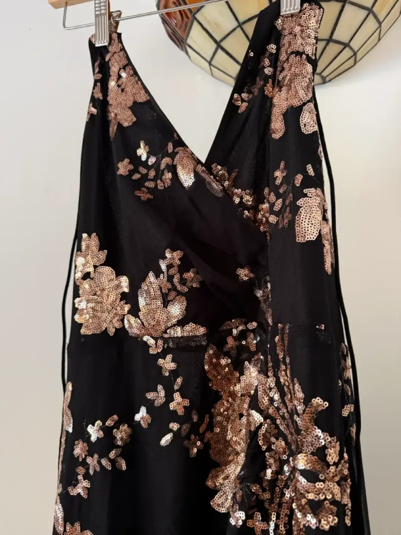 Vestido largo negro con bordados L - 2