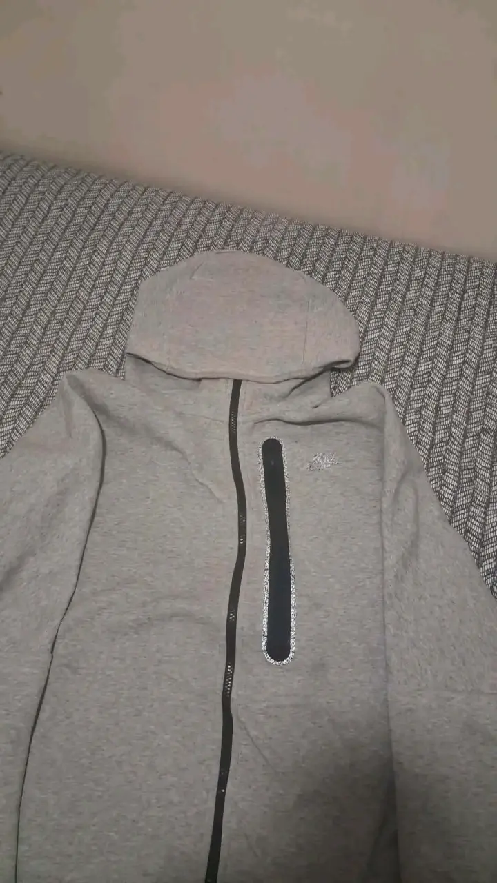 Poleron nike tech gris - 1