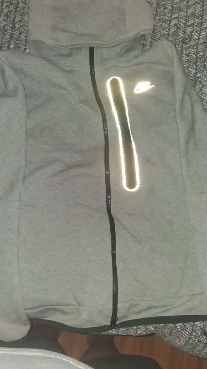Poleron nike tech gris - 2