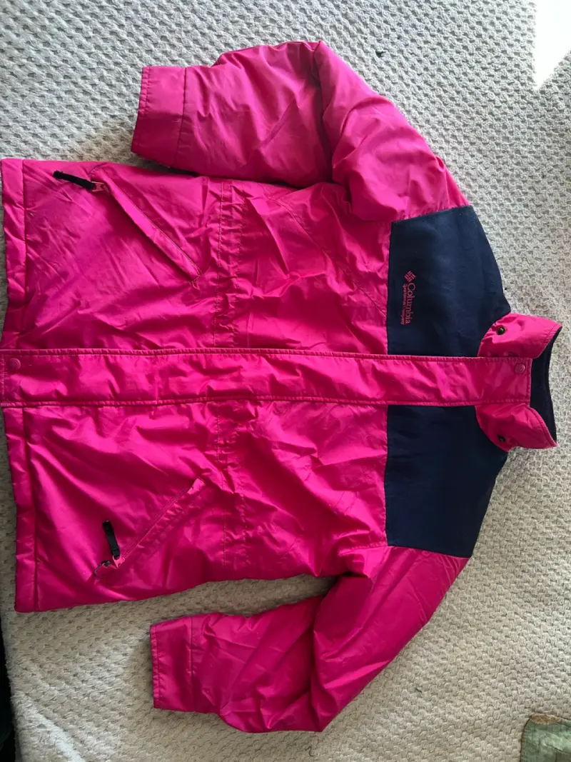 Chaqueta Columbia rosa y negra - 1