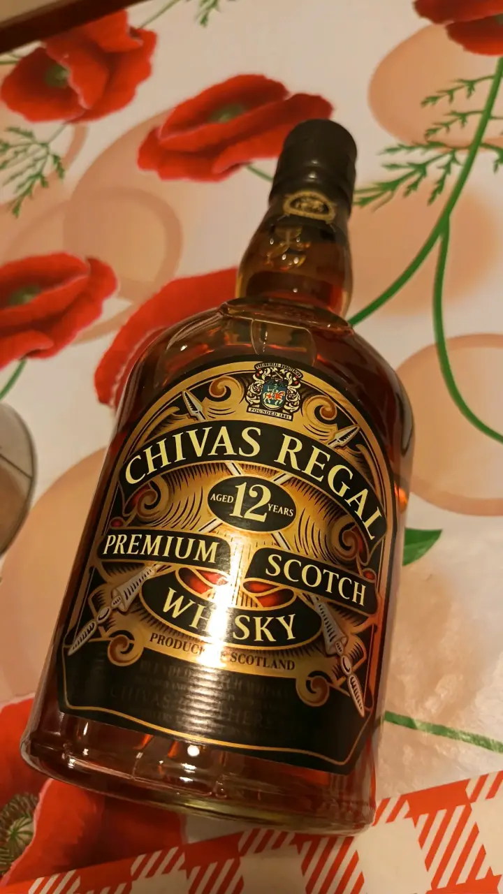 Whisky Chivas Regal 12 años conmemorativa 200 años - 3