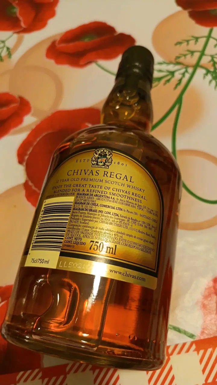 Whisky Chivas Regal 12 años conmemorativa 200 años - 4
