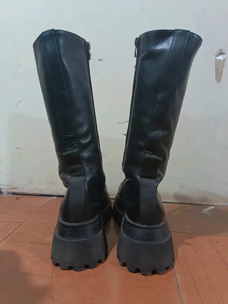 Botas negras de plataforma - 2