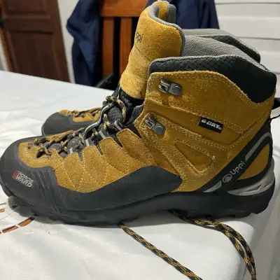 Botas de montaña lippi  talla 43 - miniatura 2