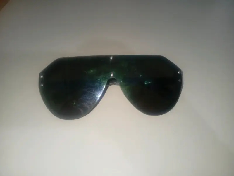 Lentes de sol envolventes - 1