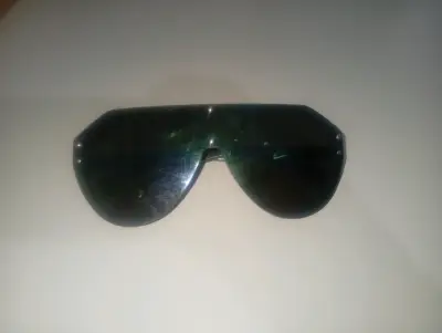 Lentes de sol envolventes - miniatura 1