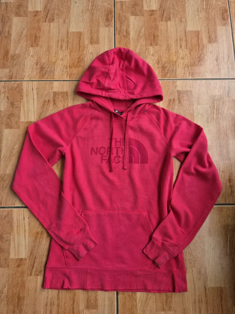 Polerón rojo con capucha Xs