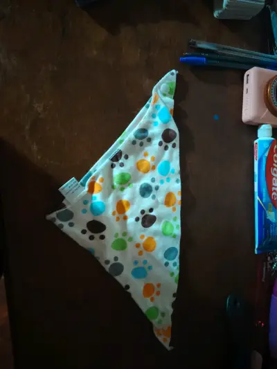 Pañuelo triangular para bebé - miniatura 3