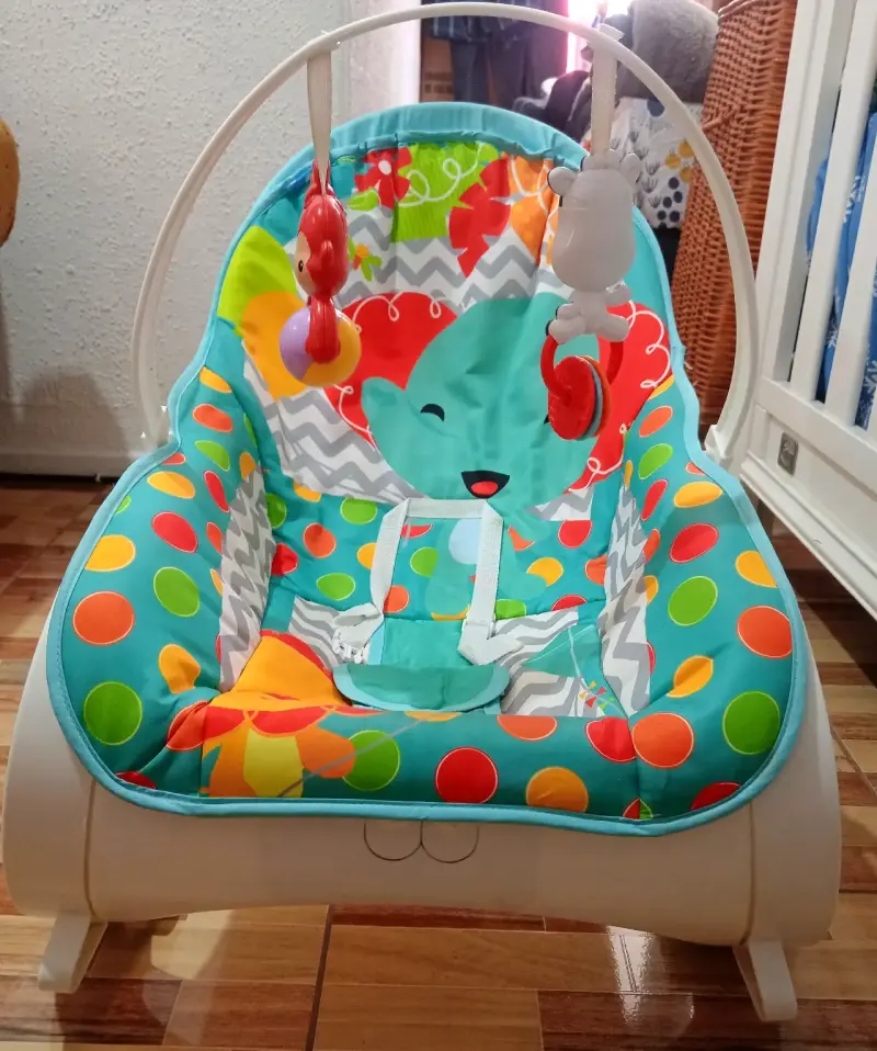 Silla mecedora para bebé - 4