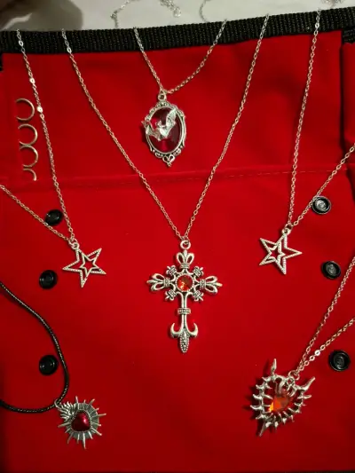 Collares góticas - miniatura 5