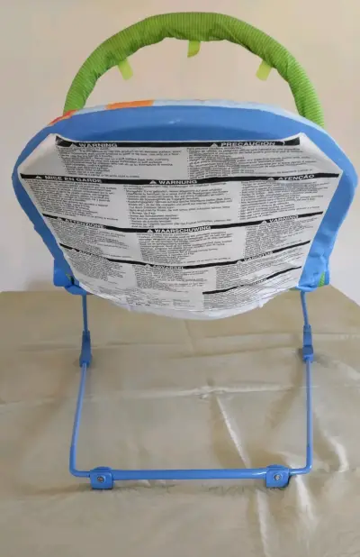 Silla mecedora infantil Fisher price. - miniatura 3