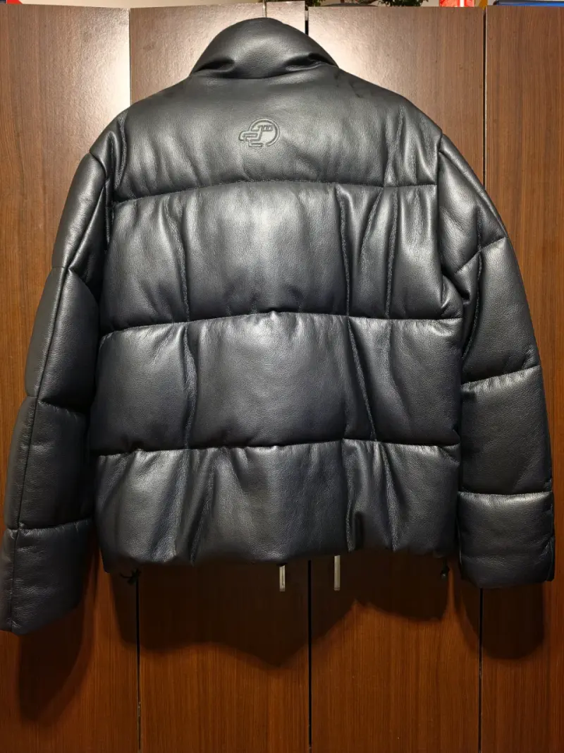 Chaqueta acolchada negra cuero - 6