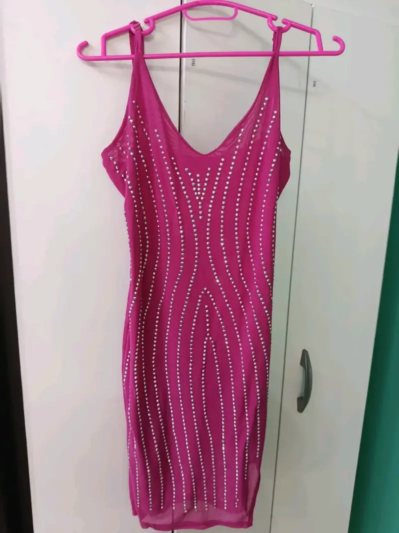 Vestido rosa con lentejuelas