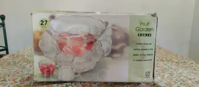Ponchera de vidrio con tazas y cucharón. - miniatura 5